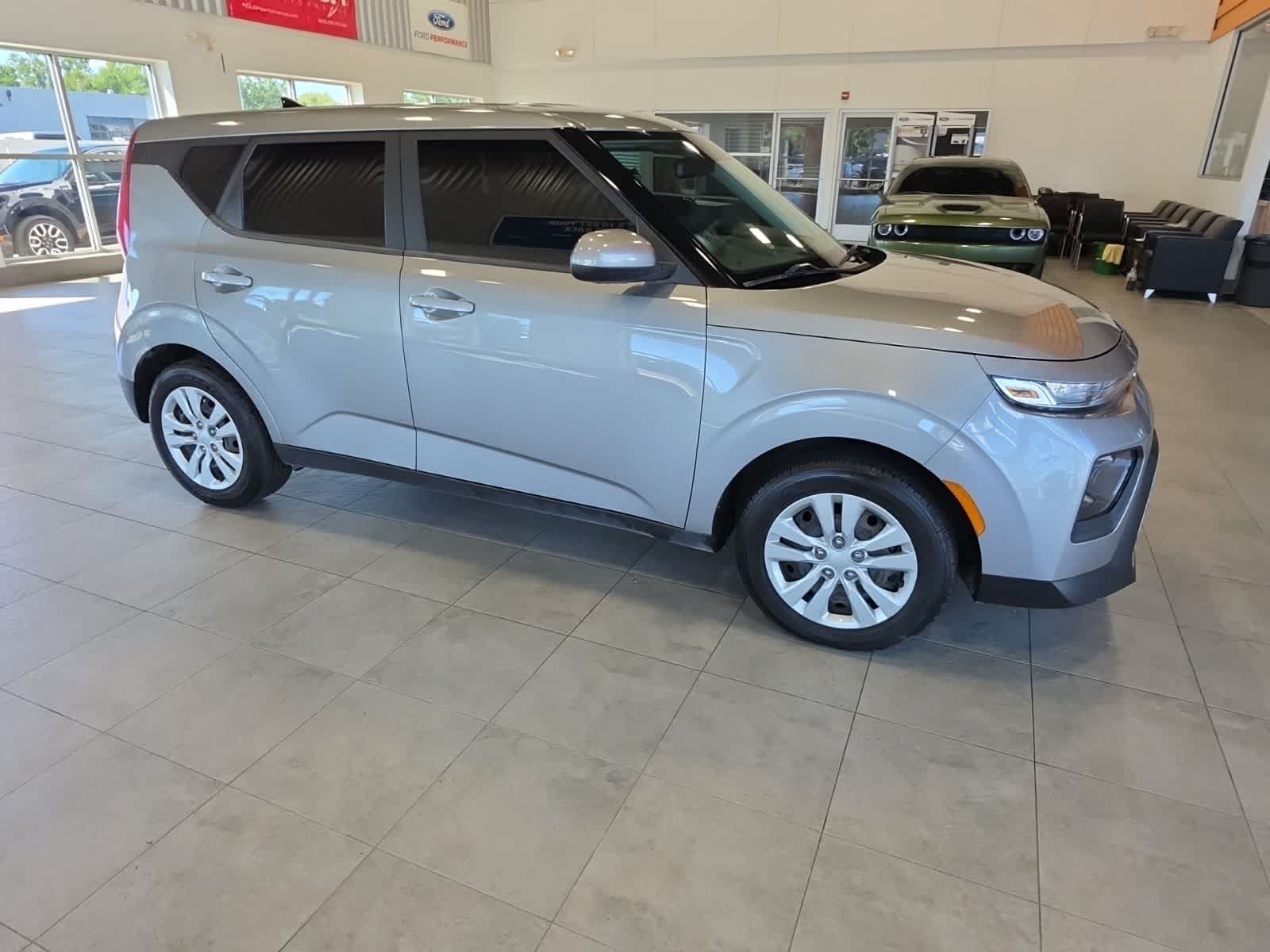Used 2022 Kia Soul LX FWD image 6