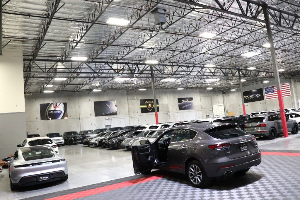 Used 2021 Maserati Levante S AWD/4WD image 15