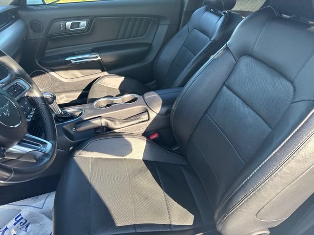 Used 2020 Ford Mustang GT Premium w/ Black Accent Package RWD image 17