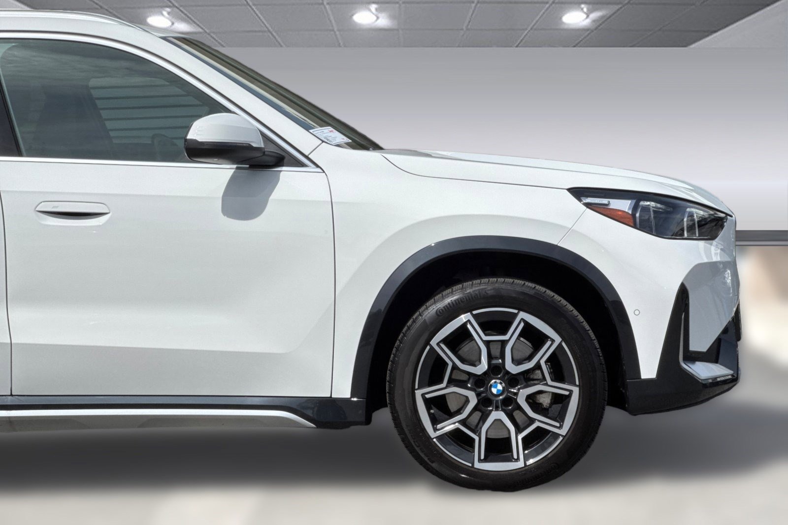 Used 2025 BMW X1 xDrive28i w/ Convenience Package image 34