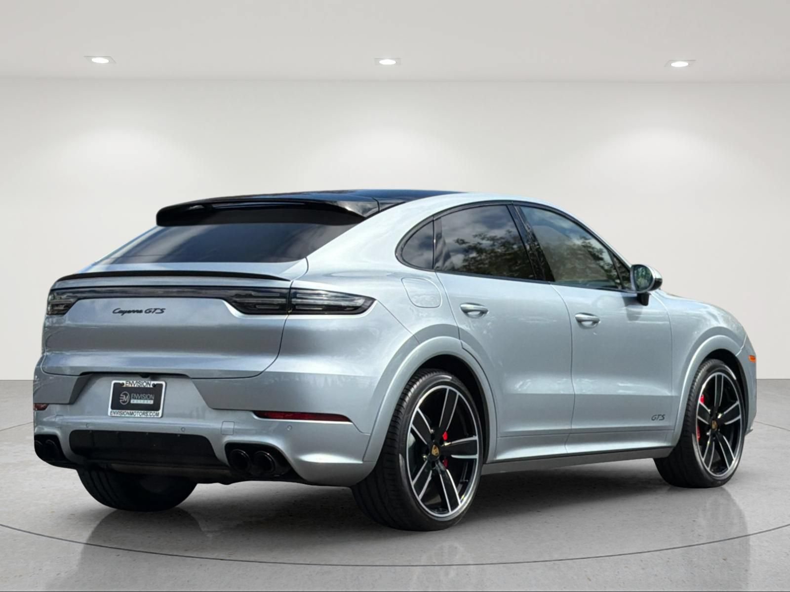 Used 2021 Porsche Cayenne GTS AWD/4WD image 5