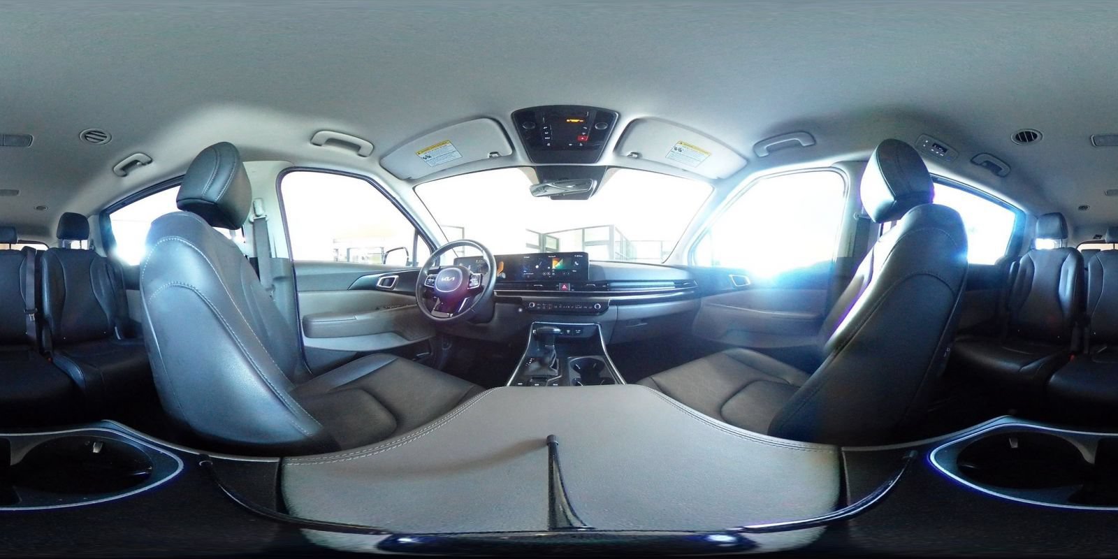 Used 2026 Kia Carnival FWD image 40