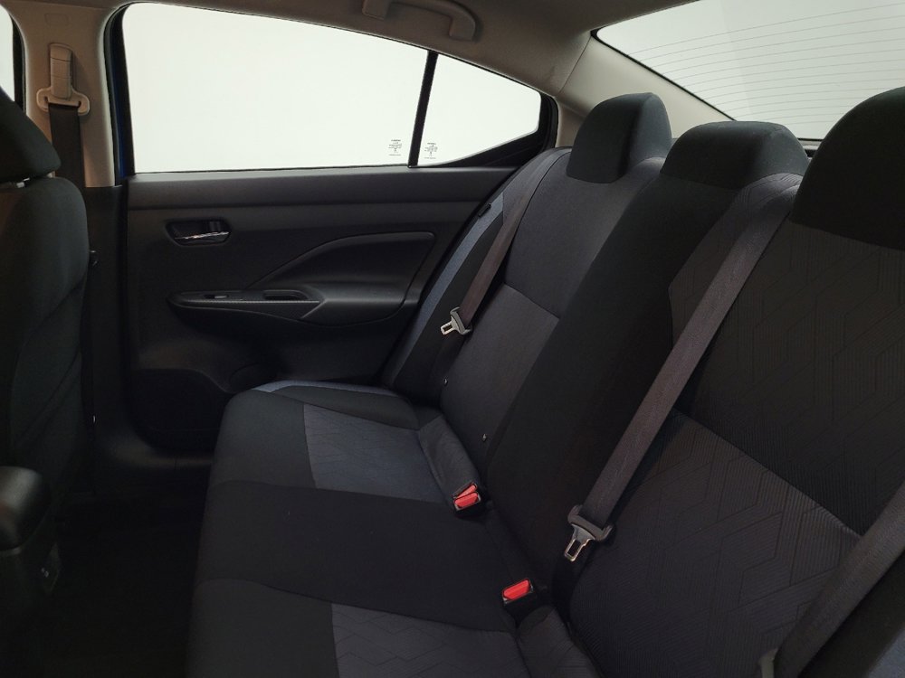 Used 2024 Nissan Versa SV w/ Trunk Package image 18