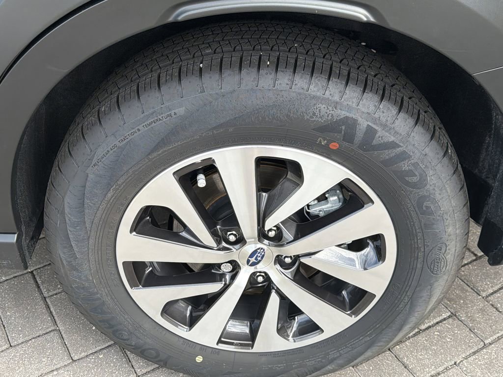 Certified 2025 Subaru Outback Premium image 30