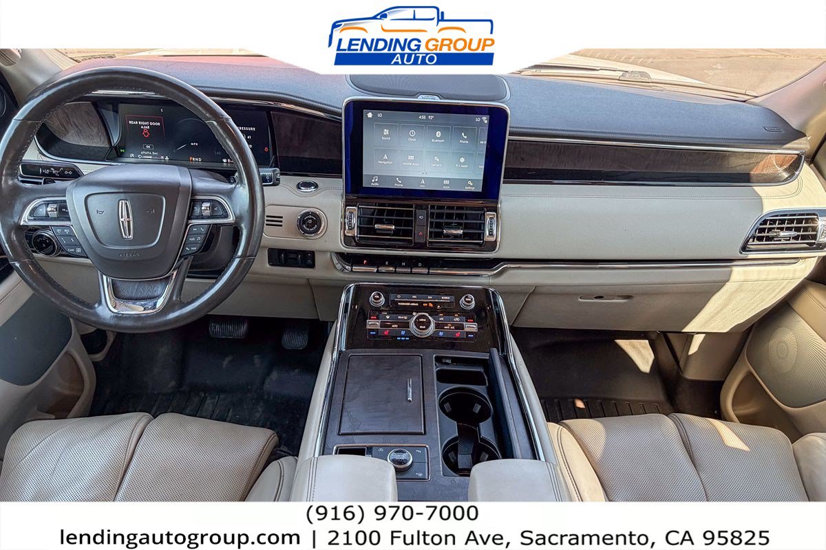 Used 2018 Lincoln Navigator L Reserve w/ Technology Package AWD/4WD image 11