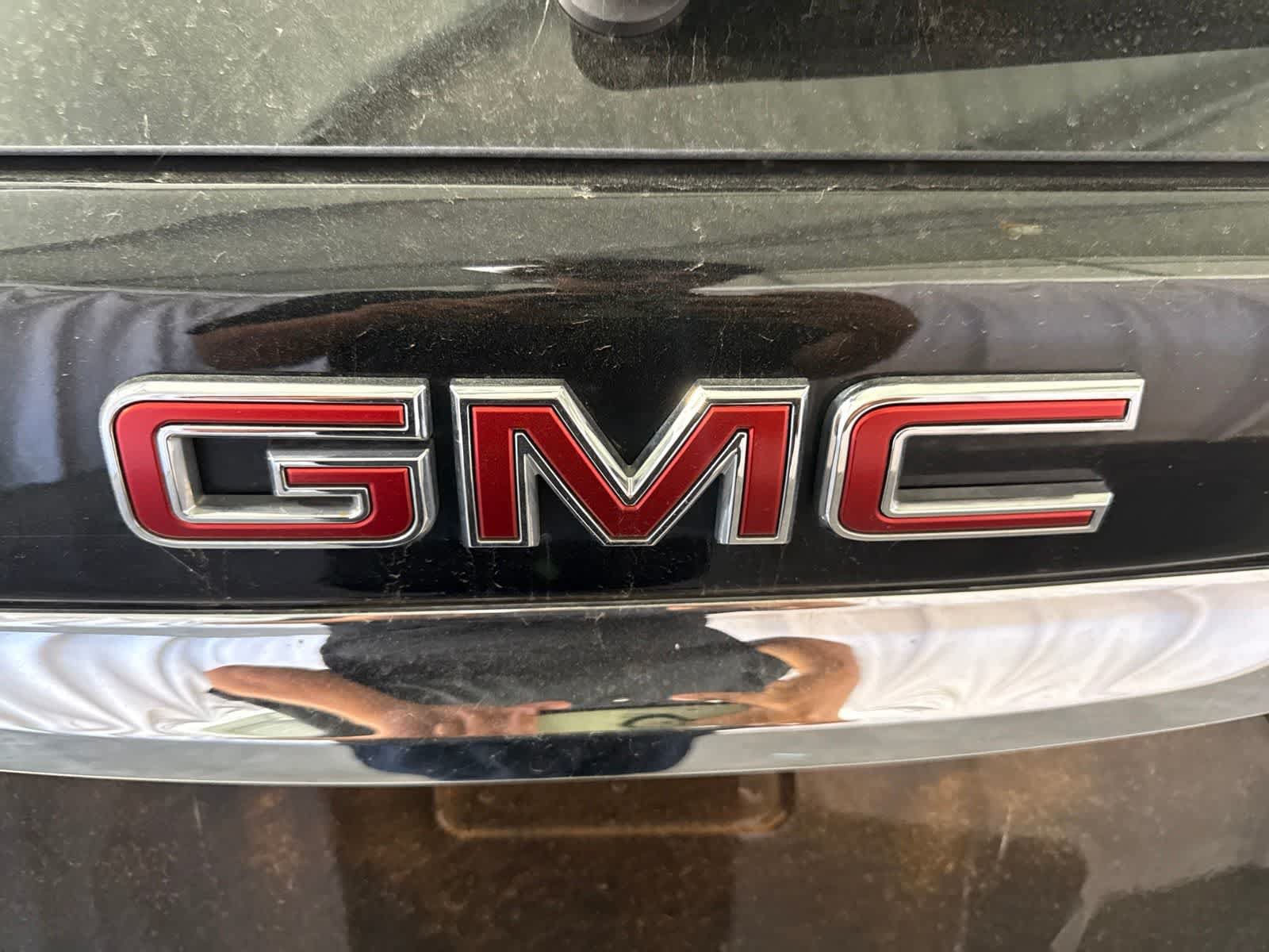 Used 2022 GMC Terrain SLT w/ Infotainment Package II FWD image 14