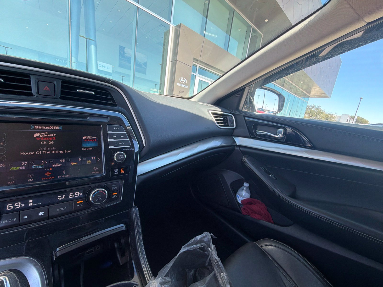 Used 2020 Nissan Maxima 3.5 SV w/ Floor Mat Group FWD image 17