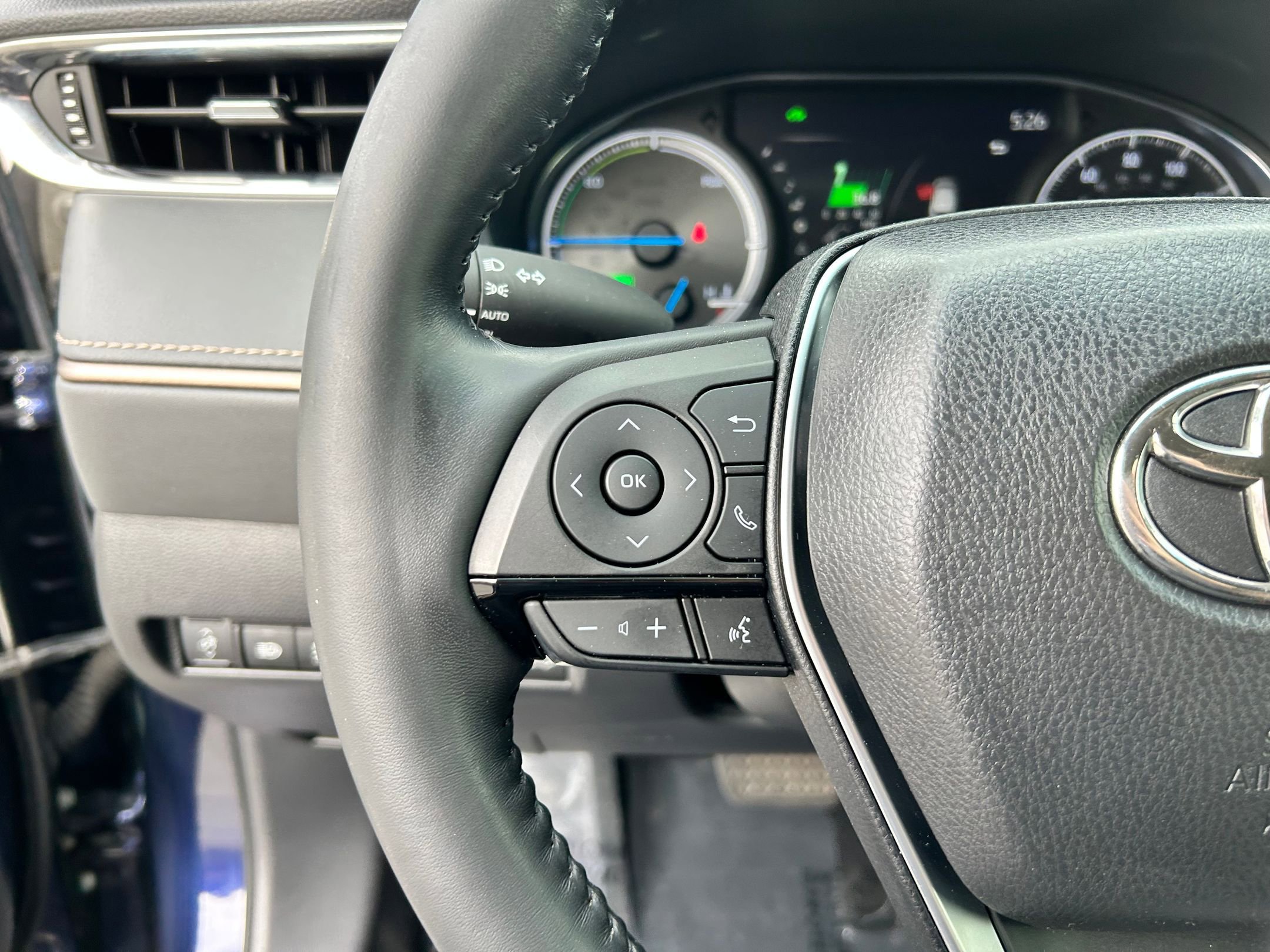 Certified 2021 Toyota Venza Limited w/ Advanced Technology Package image 14