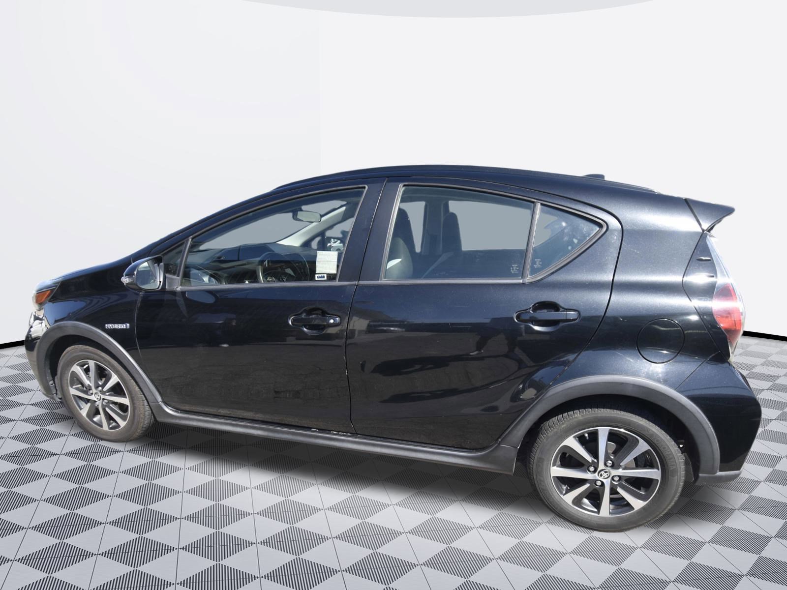 Used 2018 Toyota Prius C Four image 6