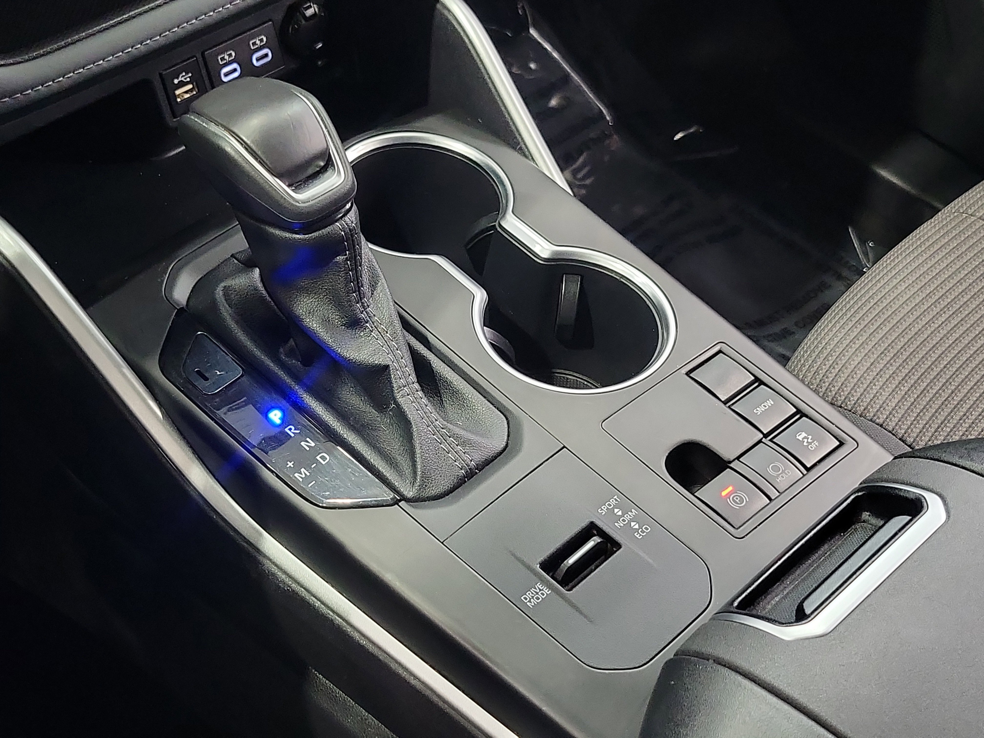 Certified 2025 Toyota Highlander LE image 31