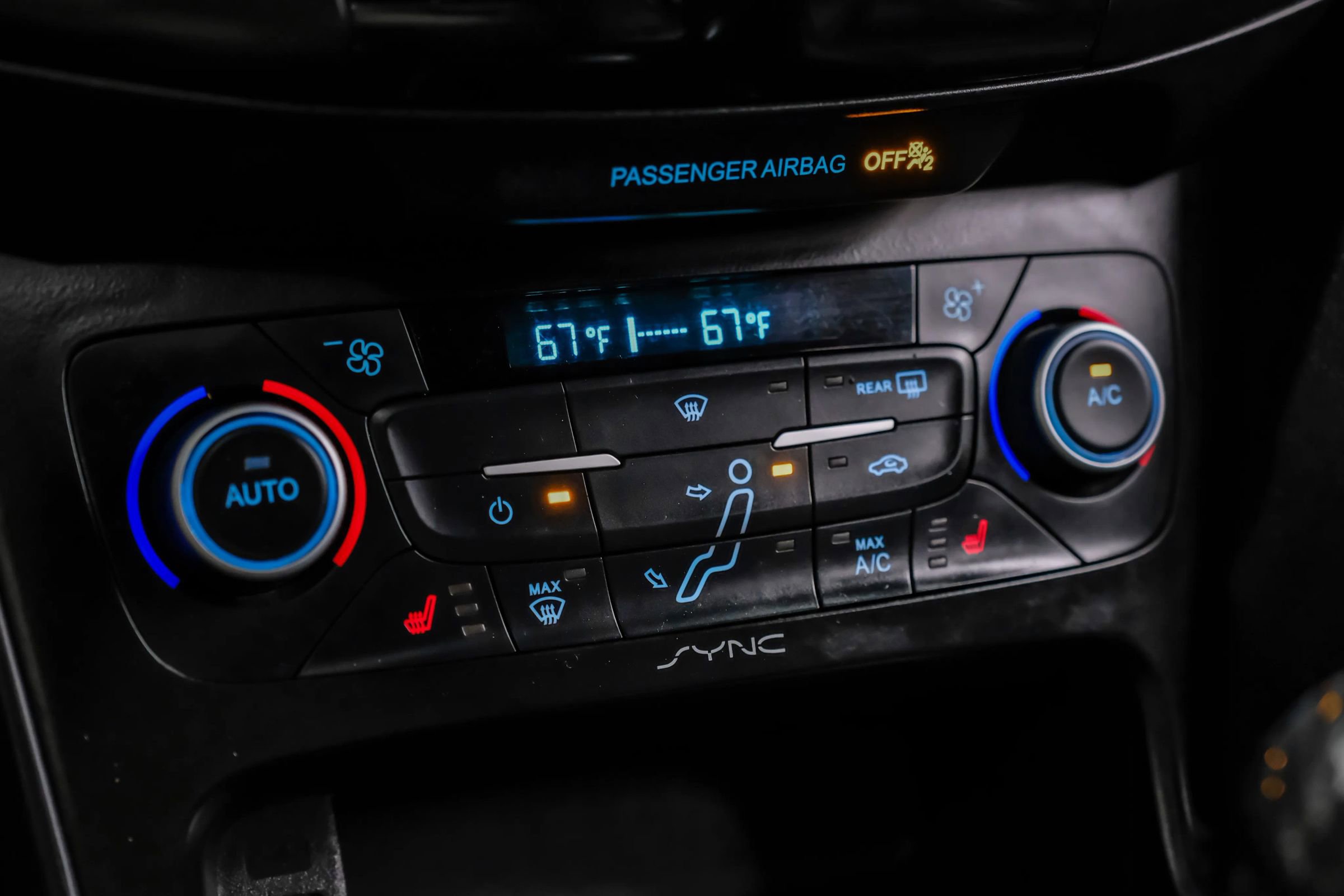 Used 2018 Ford Focus ST w/ Equipment Group 402A FWD image 37
