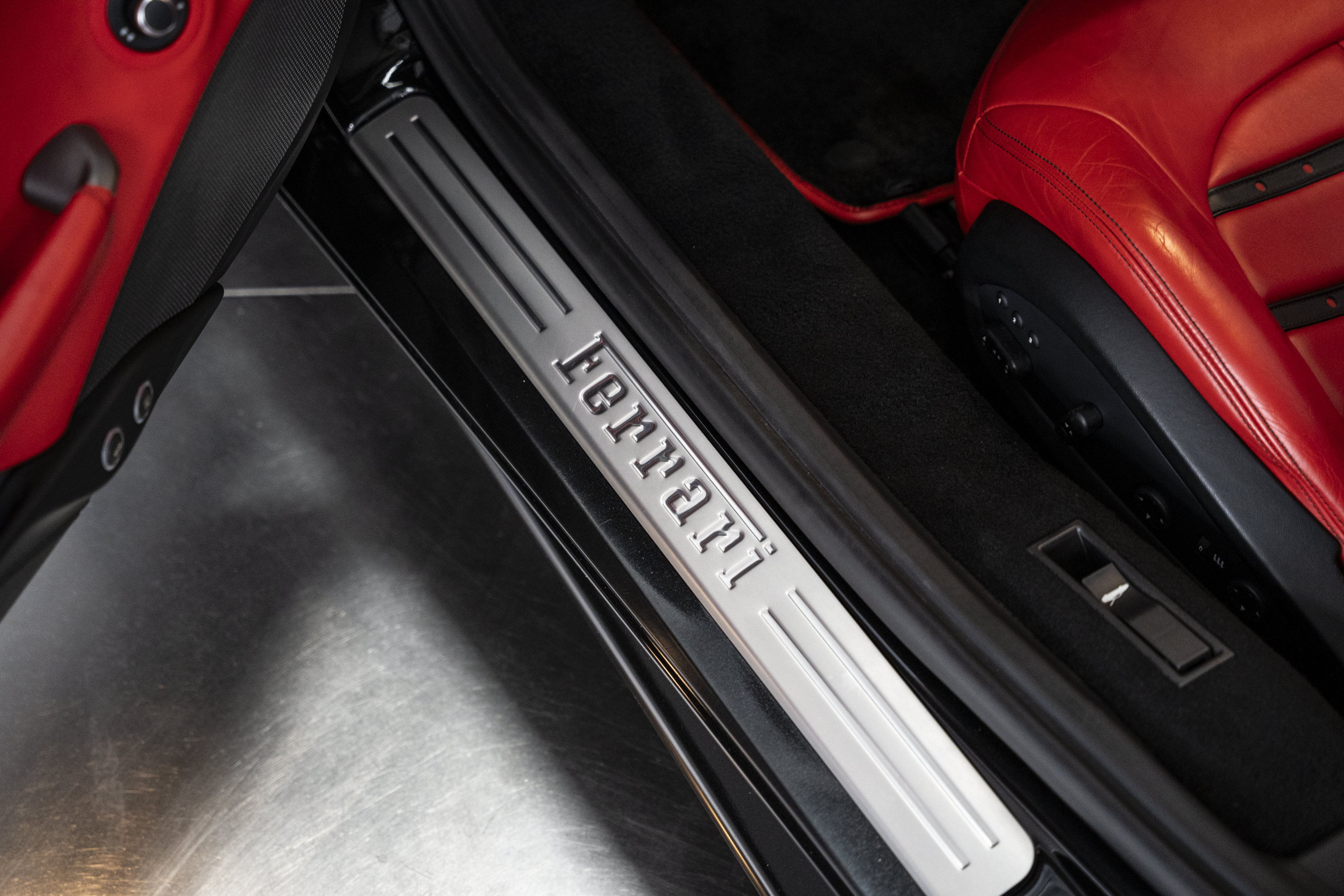 Used 2016 Ferrari 488 Spider RWD image 26