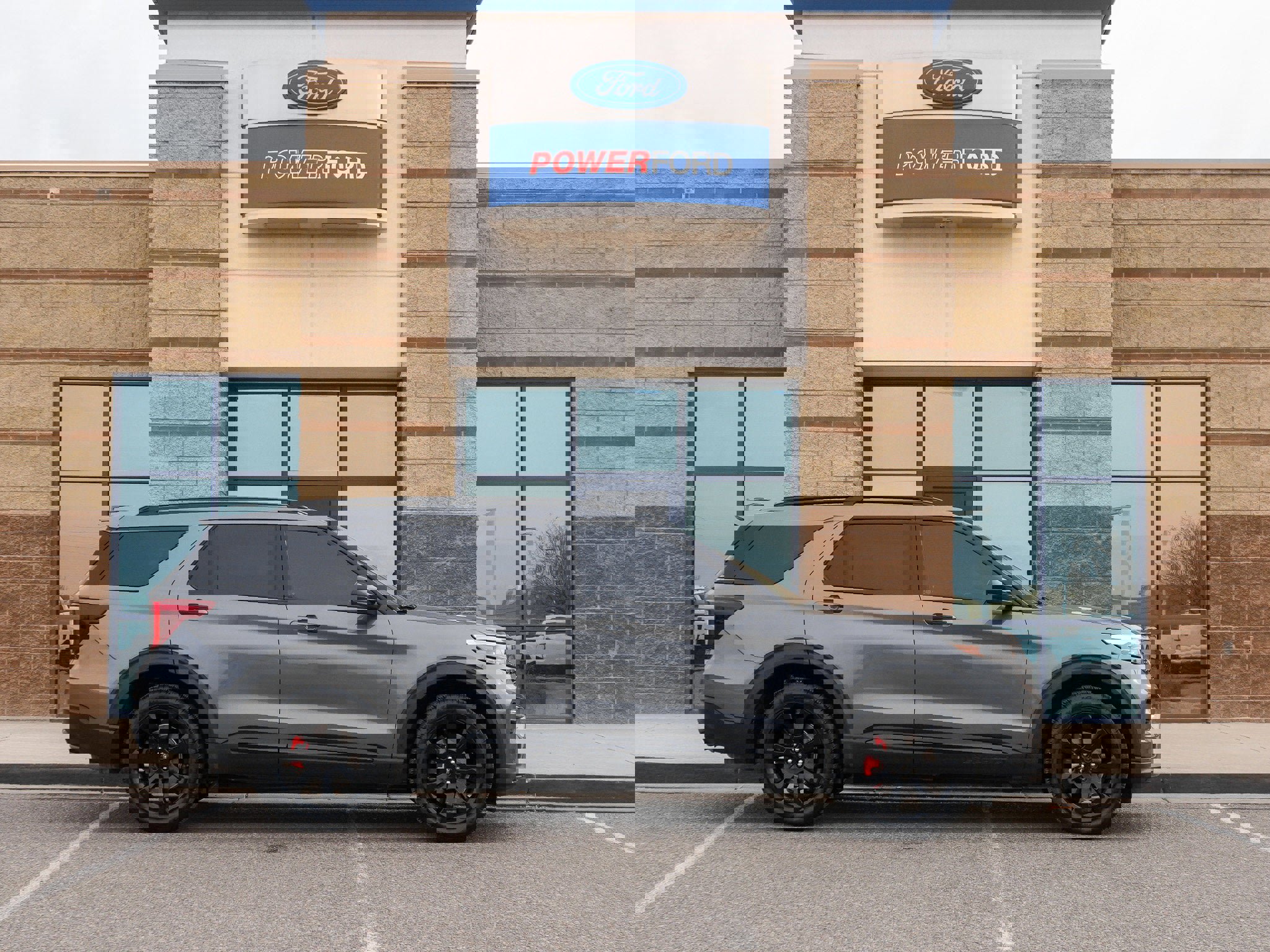 Used 2023 Ford Explorer ST w/ Equipment Group 401A image 5