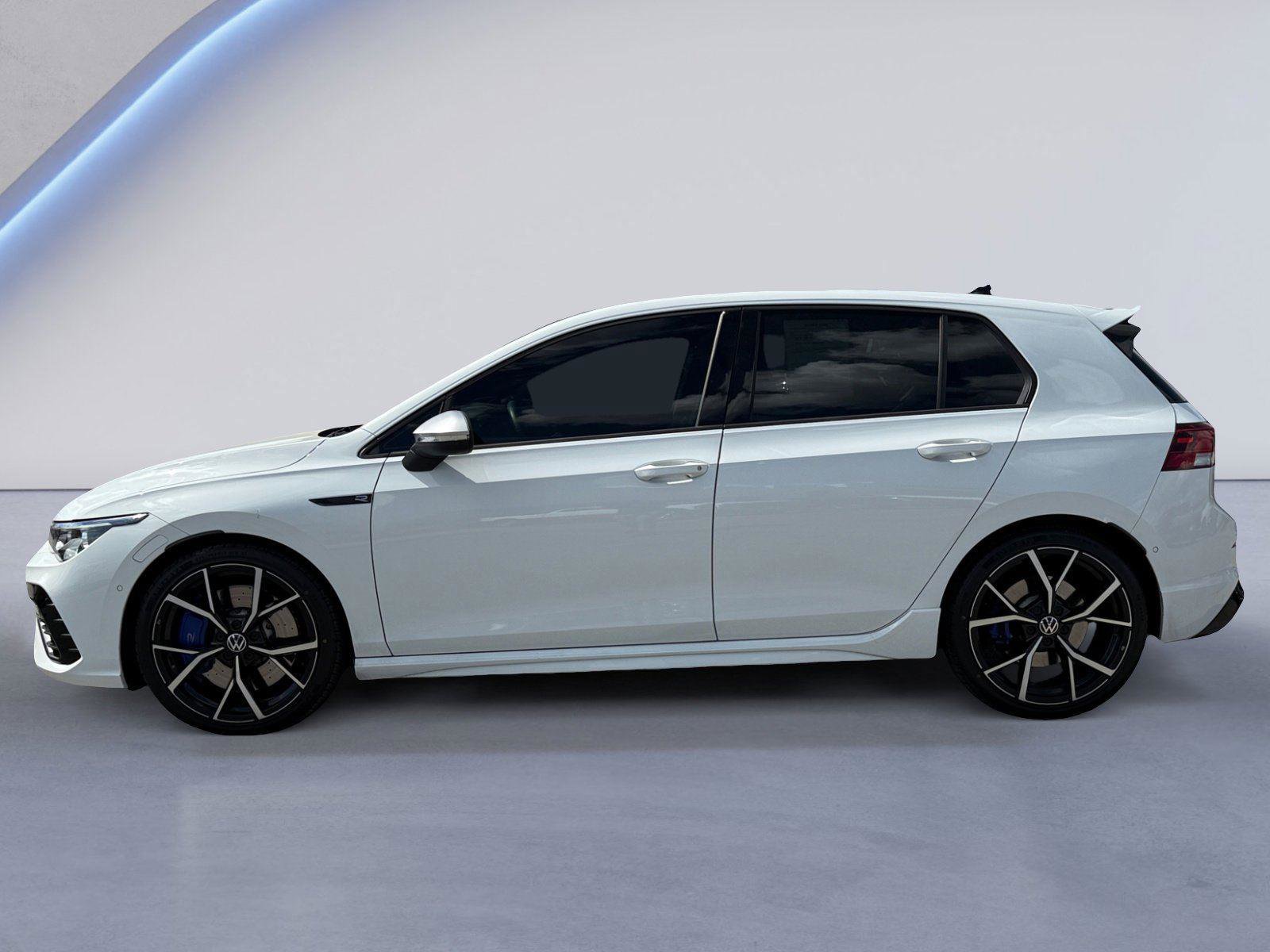 Used 2022 Volkswagen Golf R image 6