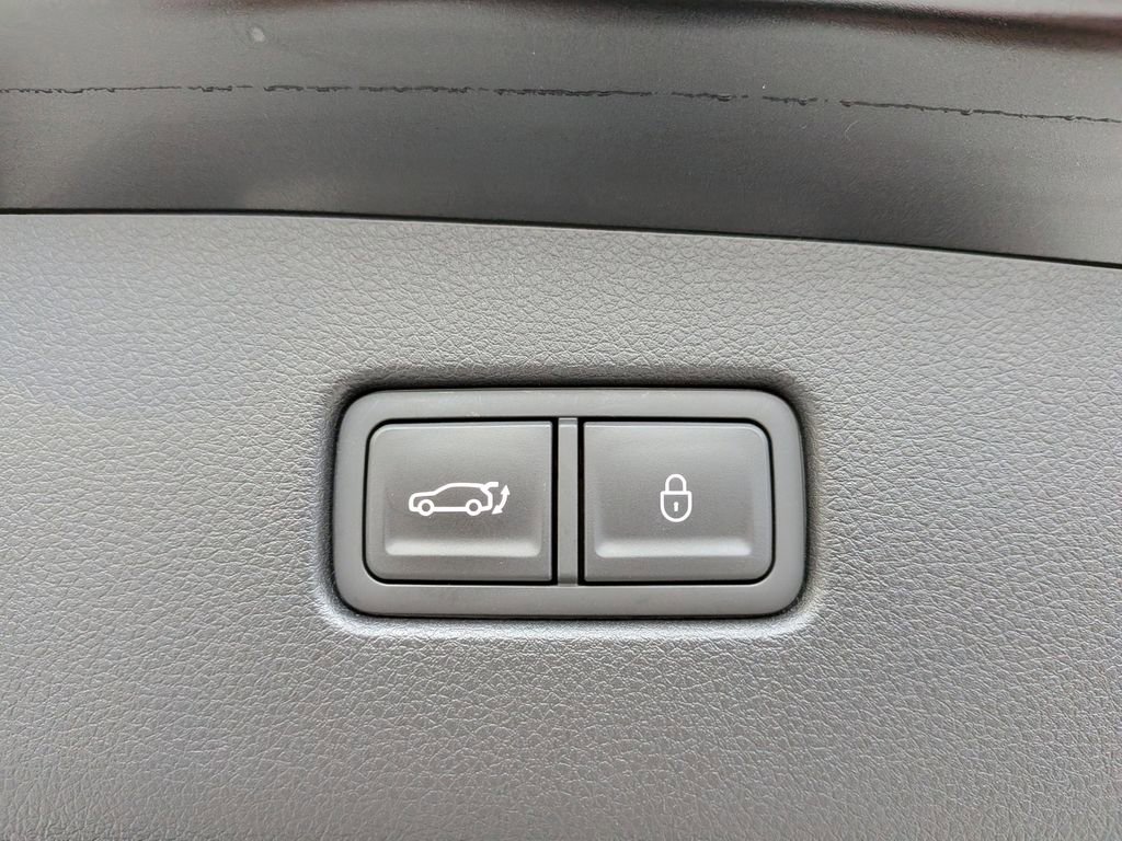 Used 2025 Genesis GV70 3.5T Sport Advanced w/ Sport Advanced Package image 29