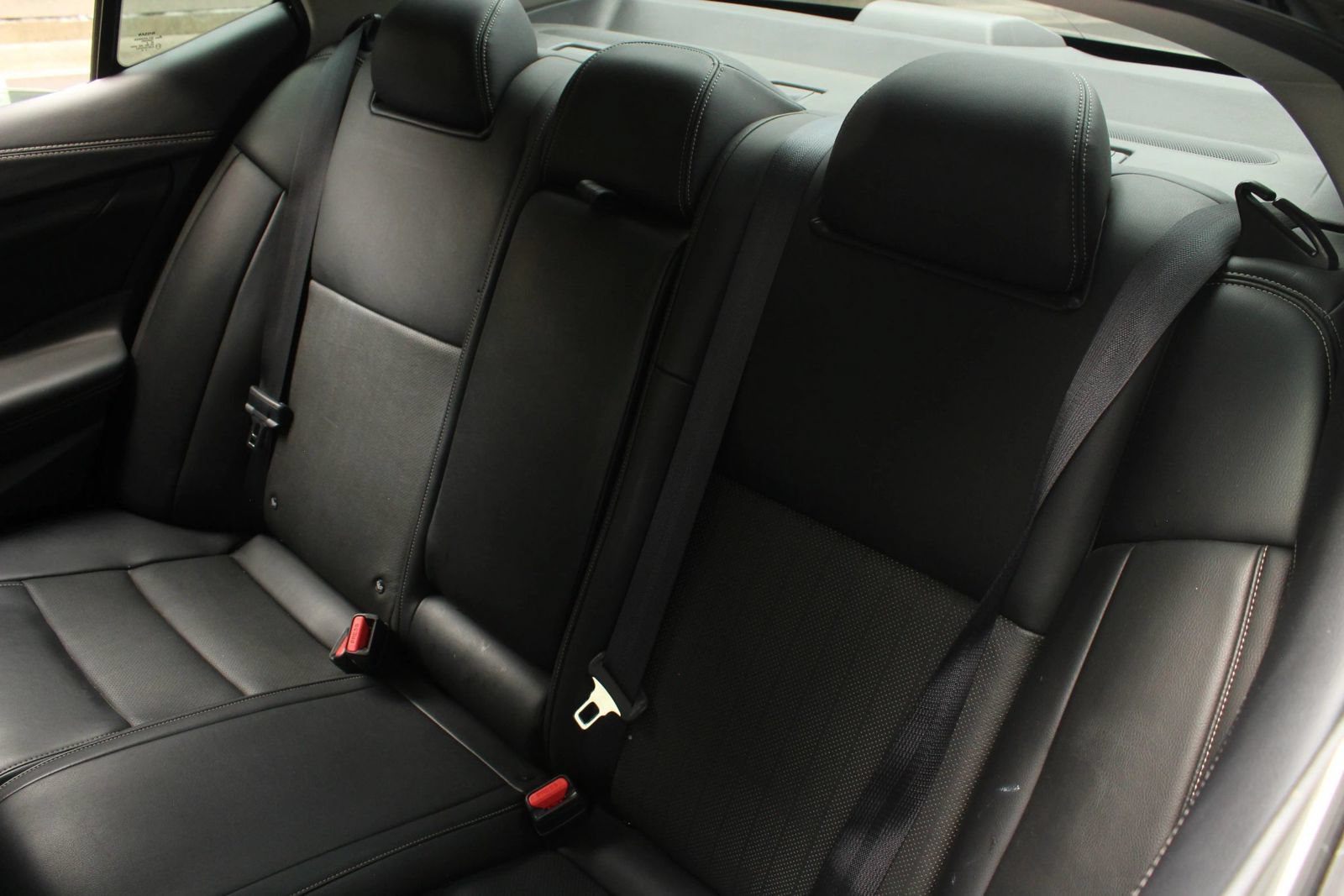 Used 2019 Nissan Maxima 3.5 SV w/ Floor Mat Group FWD image 17