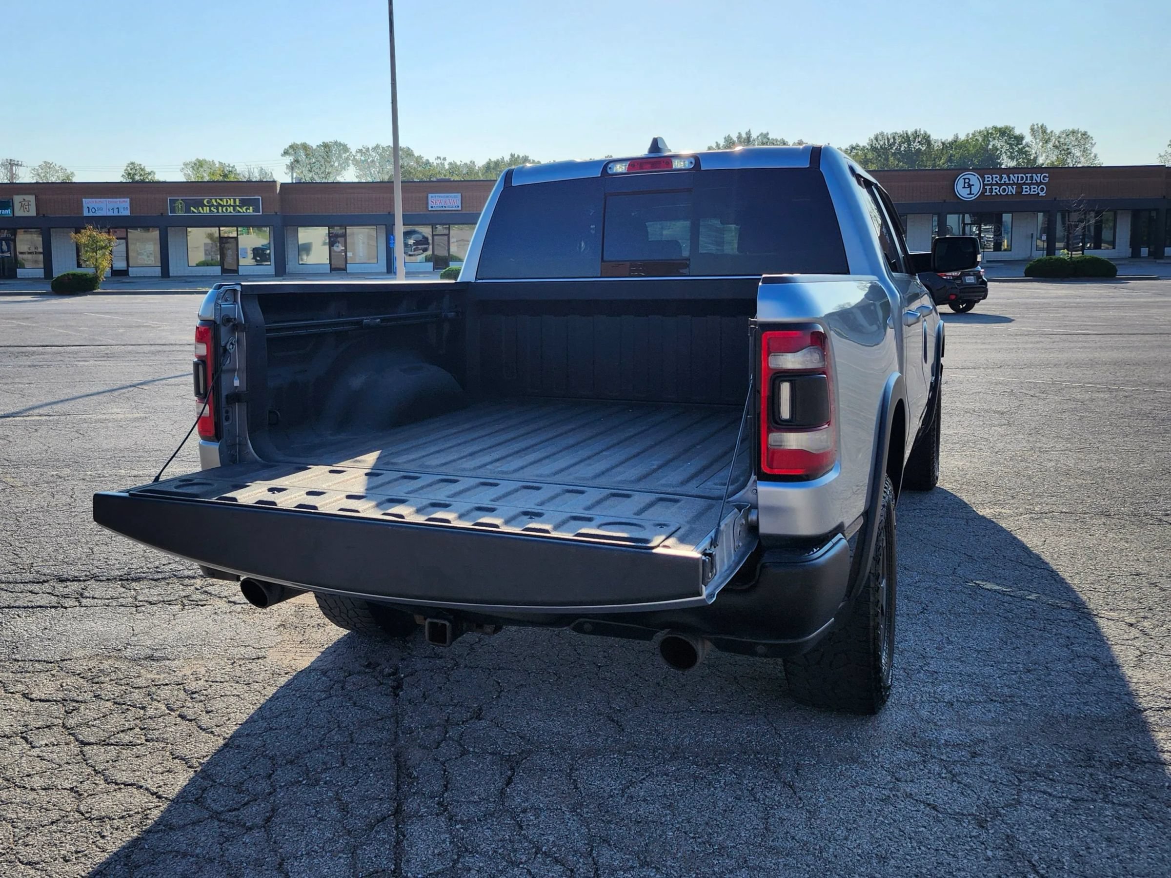 Used 2019 RAM 1500 Rebel w/ Rebel Level 2 Equipment Group AWD/4WD image 5