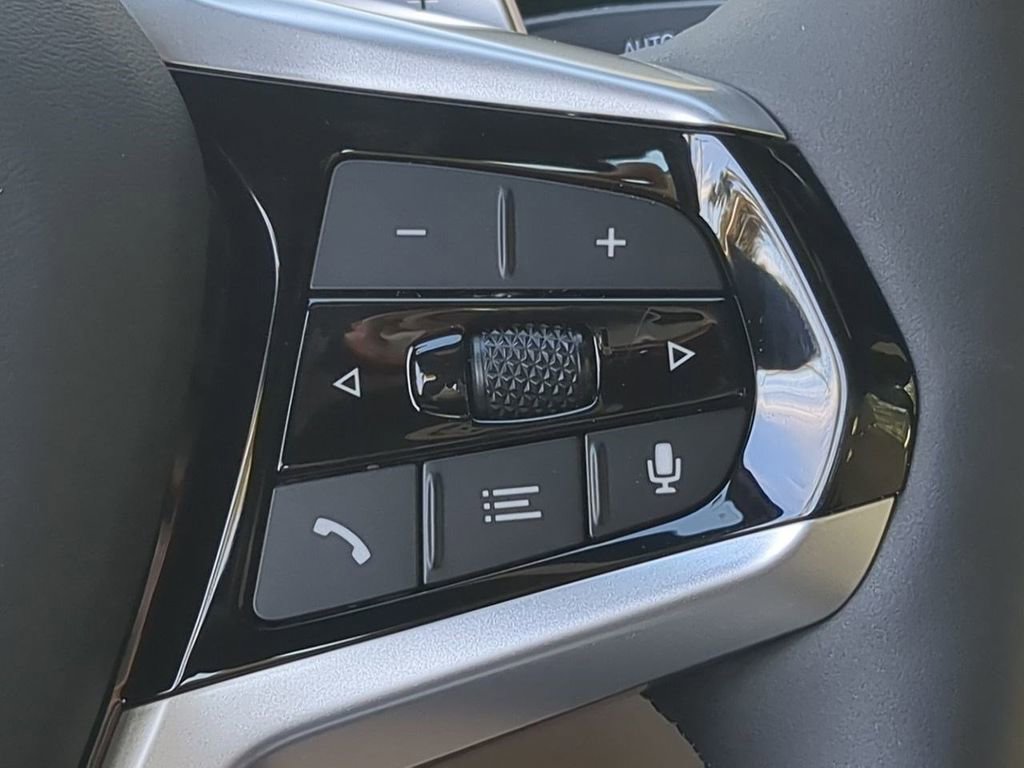 New 2026 BMW 330i Sedan w/ Convenience Package image 25