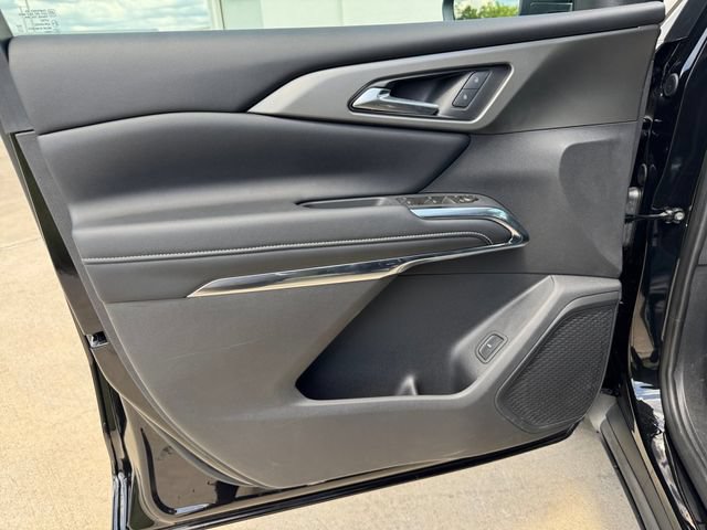 Used 2026 Chevrolet Traverse LT w/ Driver Confidence Package FWD image 4