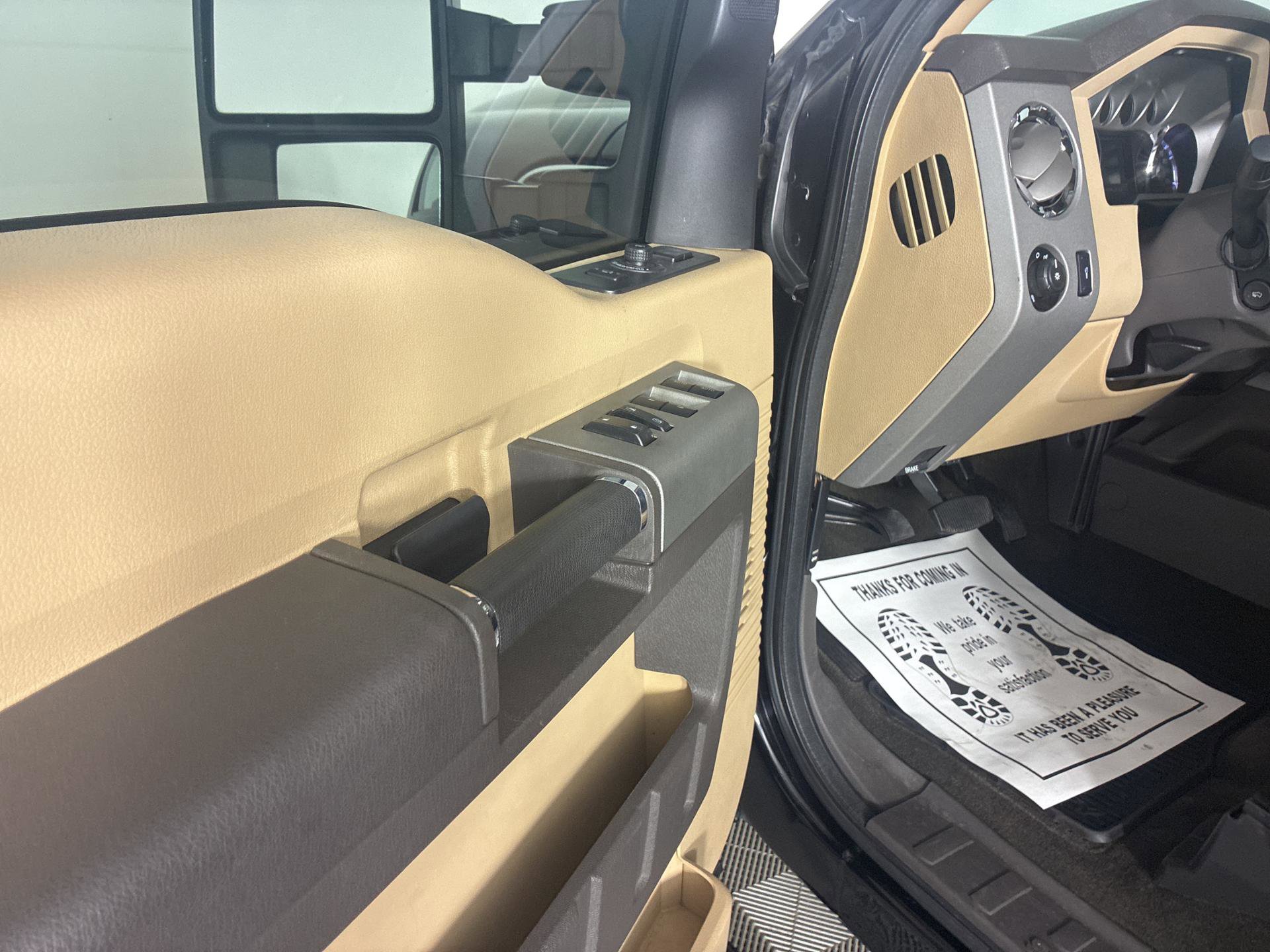 Used 2016 Ford F250 Lariat w/ Lariat Ultimate Package image 13