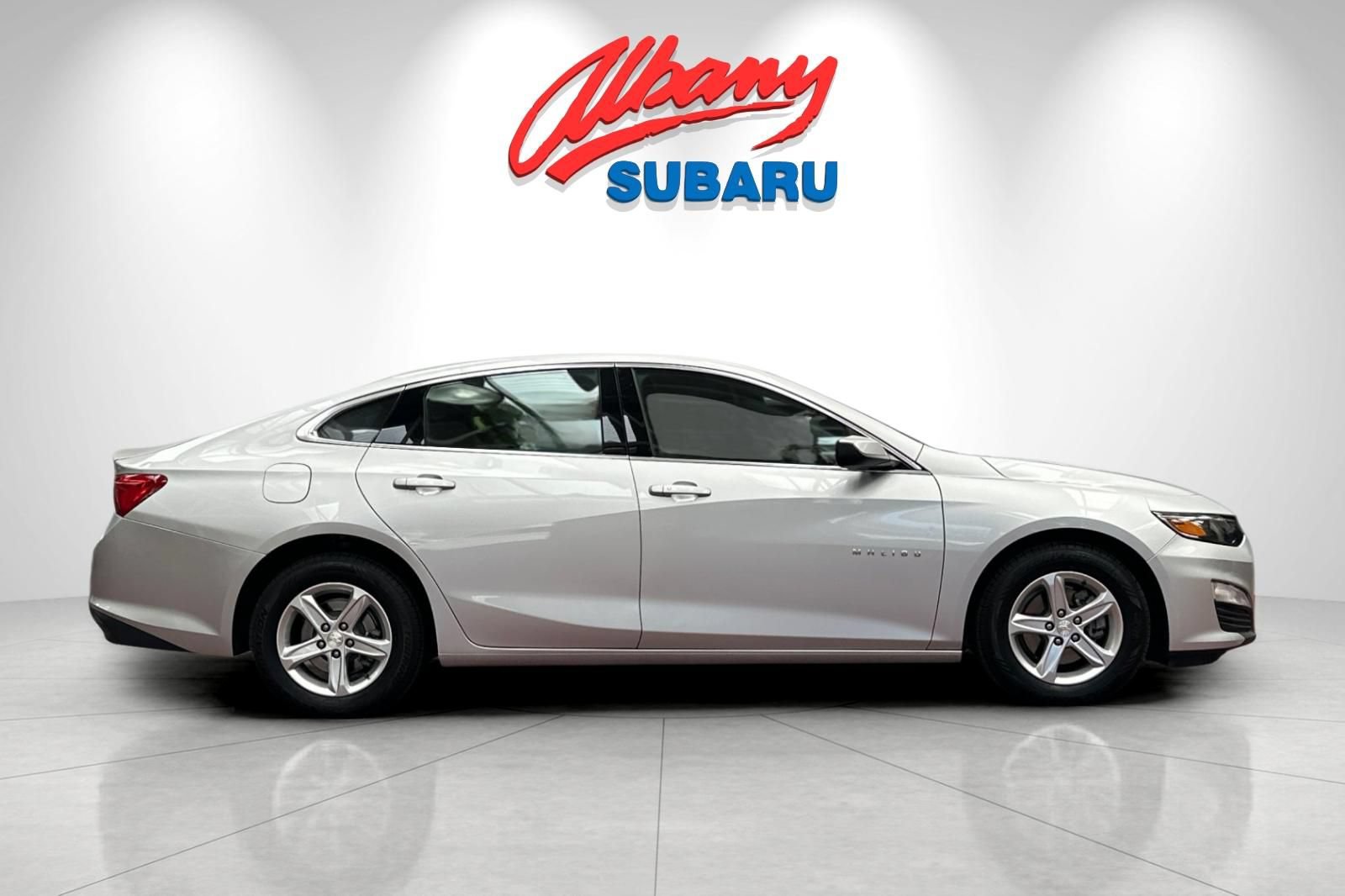 Used 2022 Chevrolet Malibu LS w/ Driver Confidence Package II FWD image 3