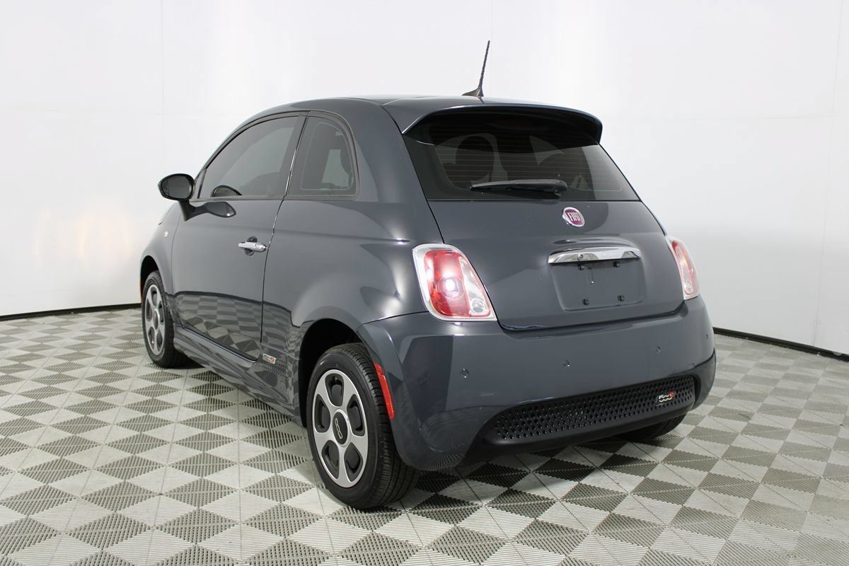 Used 2018 FIAT 500 e FWD image 4
