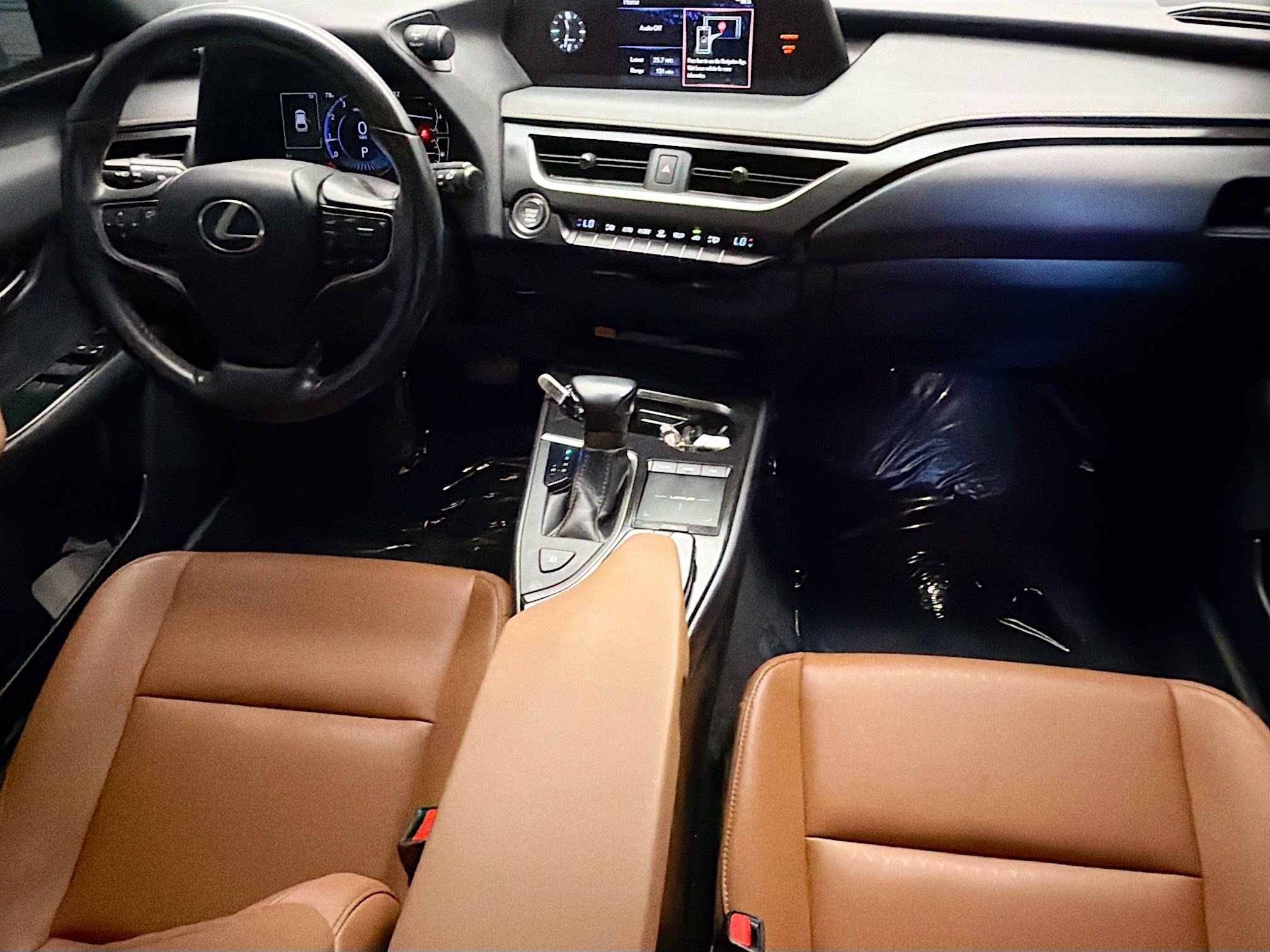 Used 2021 Lexus UX 200 w/ Accessory Package (Z1) FWD image 12