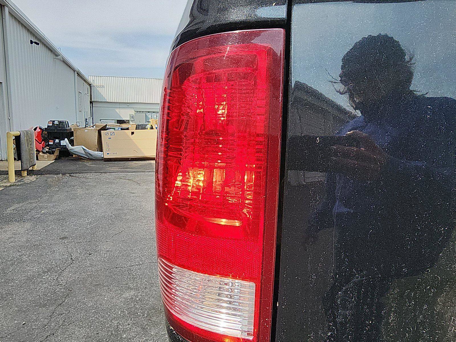 Used 2015 RAM 1500 Express image 10