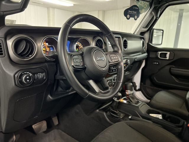 Used 2021 Jeep Gladiator Sport AWD/4WD image 10