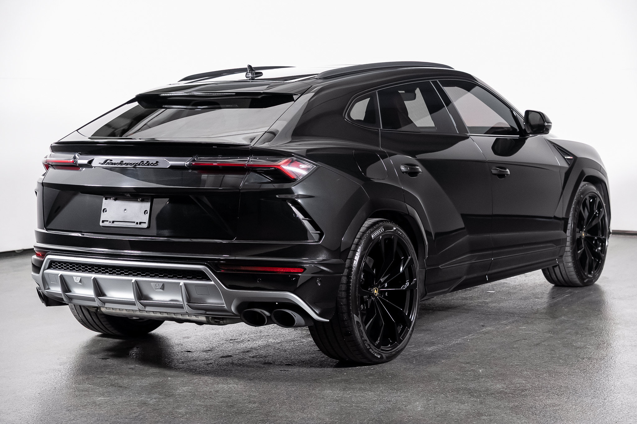 Used 2019 Lamborghini Urus AWD/4WD image 28