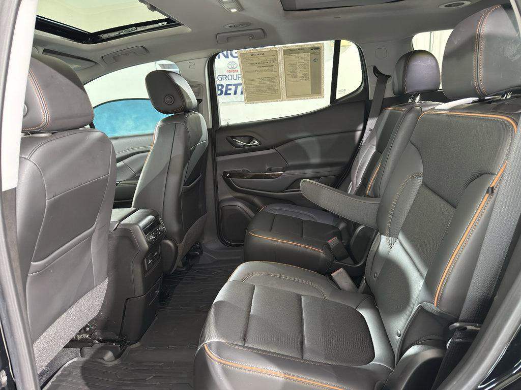 Used 2023 GMC Acadia AT4 w/ Technology Package image 16
