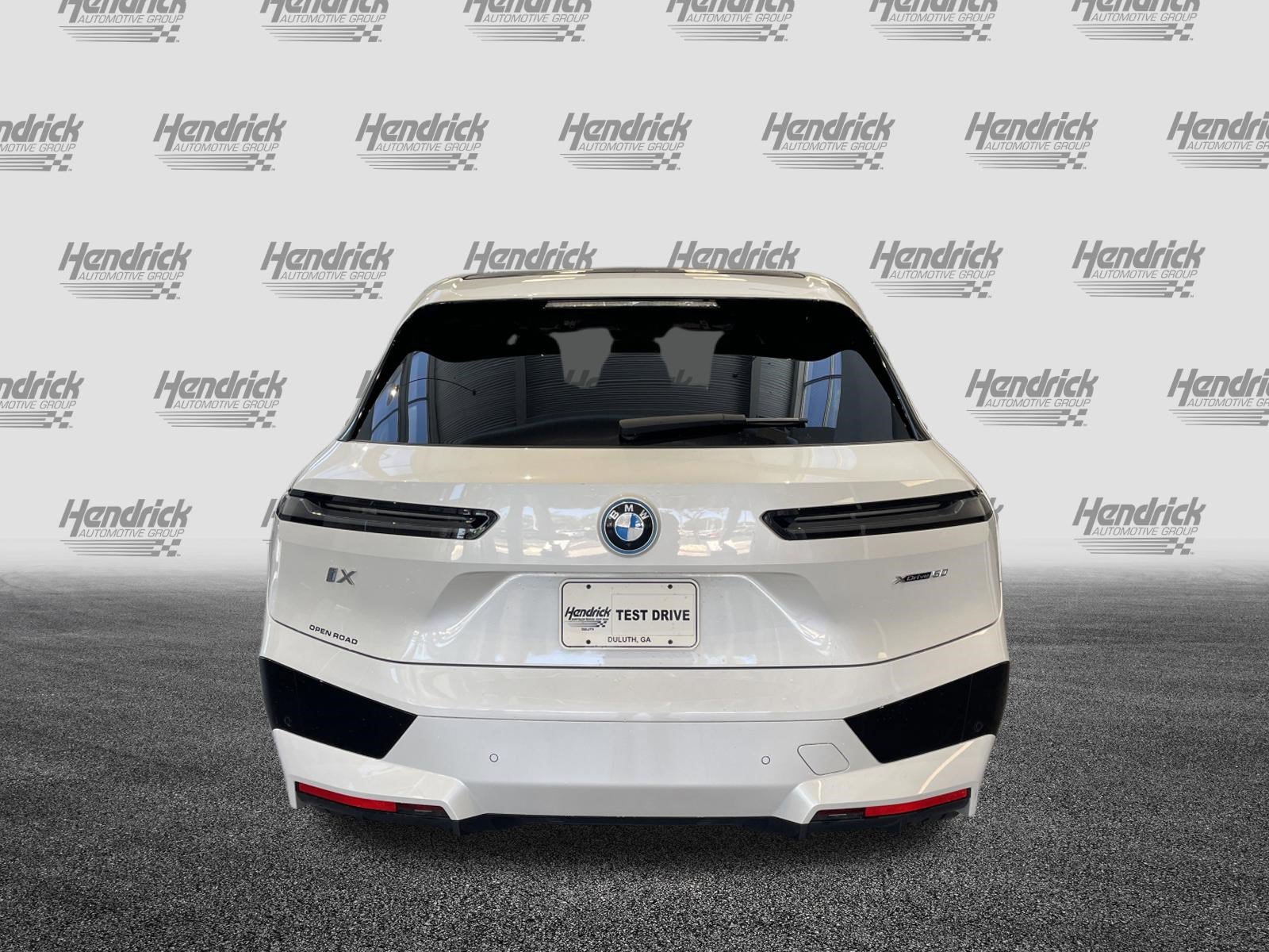 Used 2024 BMW iX xDrive50 w/ Premium Package AWD/4WD image 9