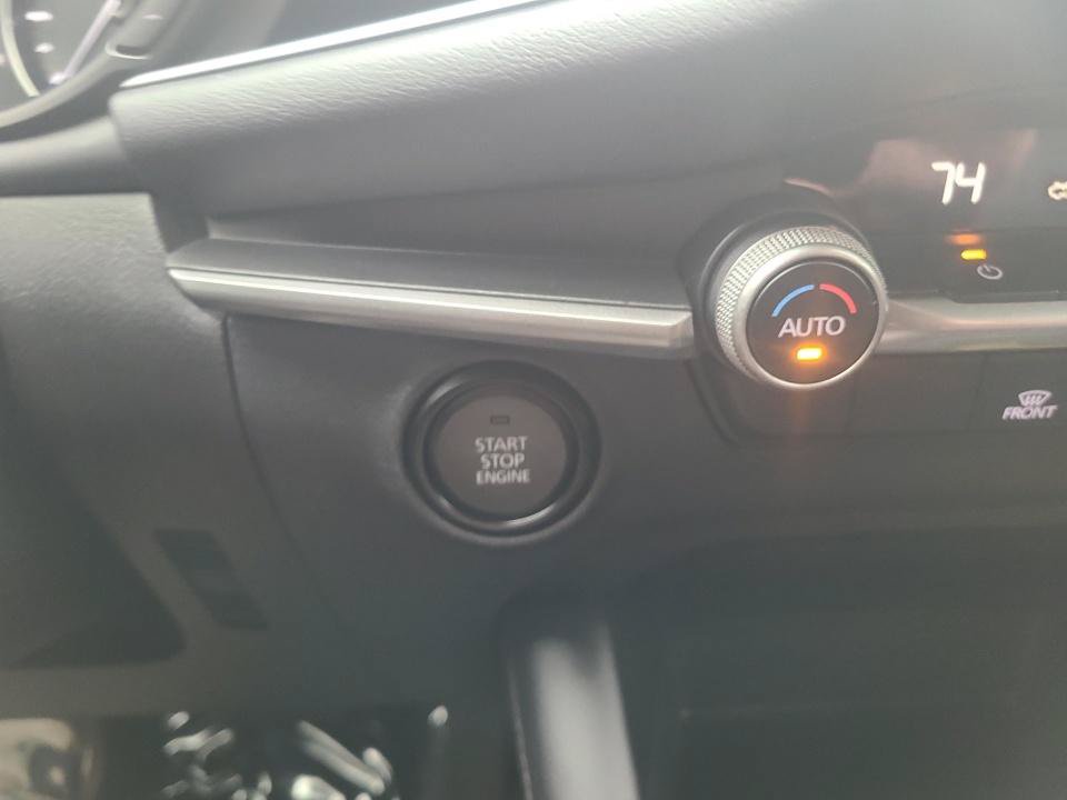 Used 2023 MAZDA MAZDA3 s FWD image 20