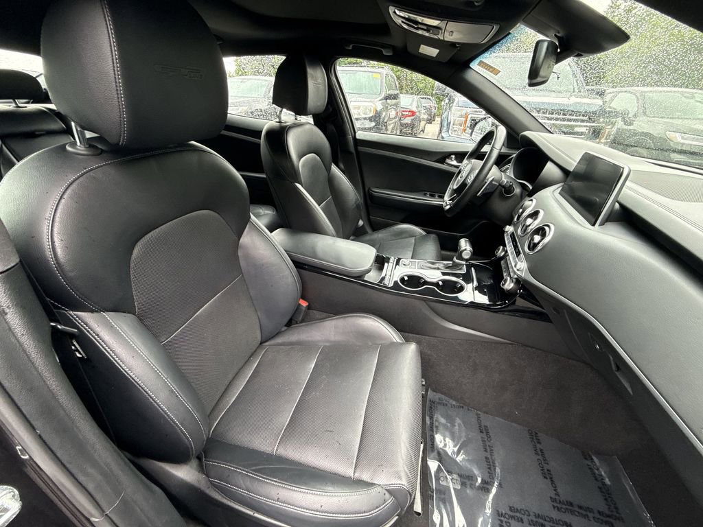 Used 2021 Kia Stinger GT-Line w/ Sun & Sound Package RWD image 26