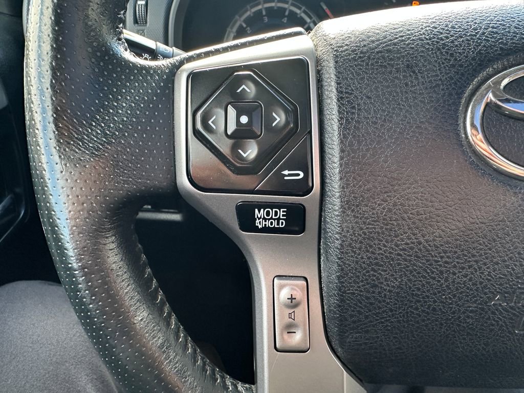 Used 2016 Toyota 4Runner Limited image 19