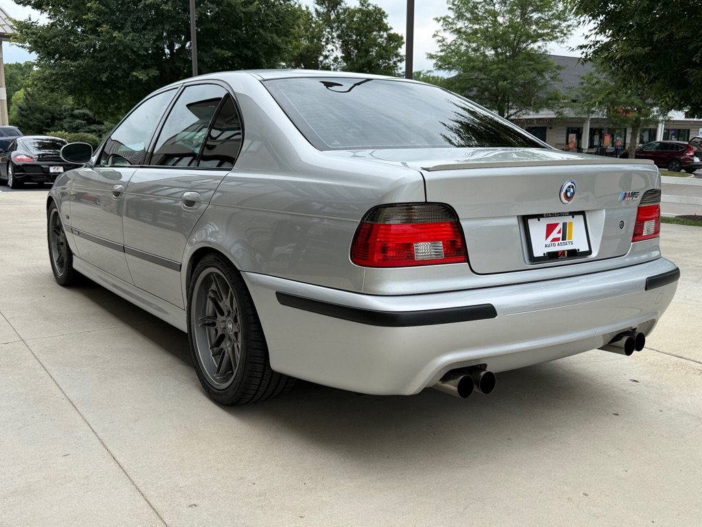 Used 2002 BMW M5 RWD image 7