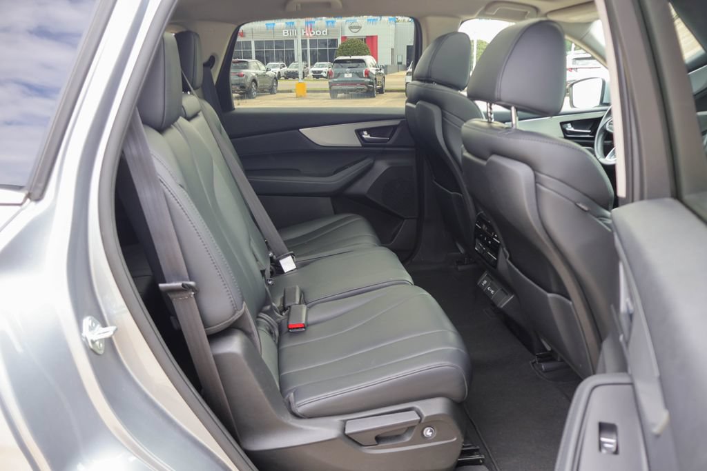 Used 2023 Acura MDX FWD image 10
