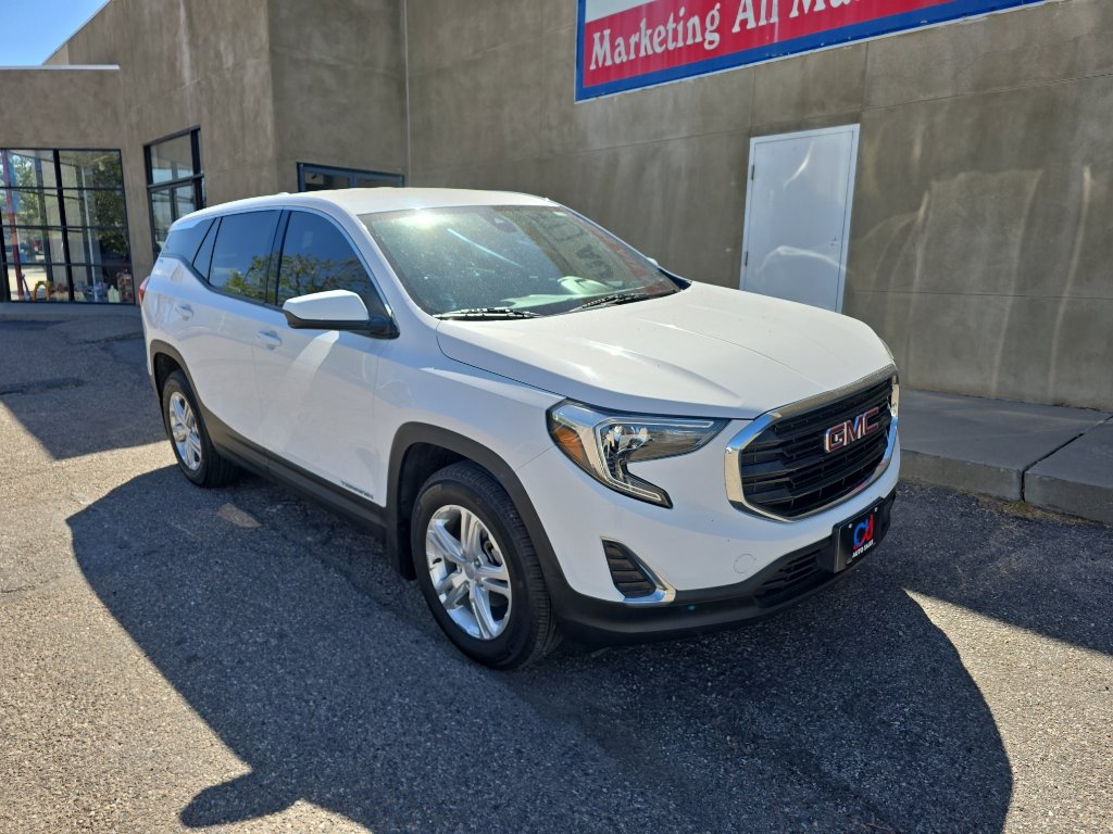 Used 2020 GMC Terrain SLE image 3