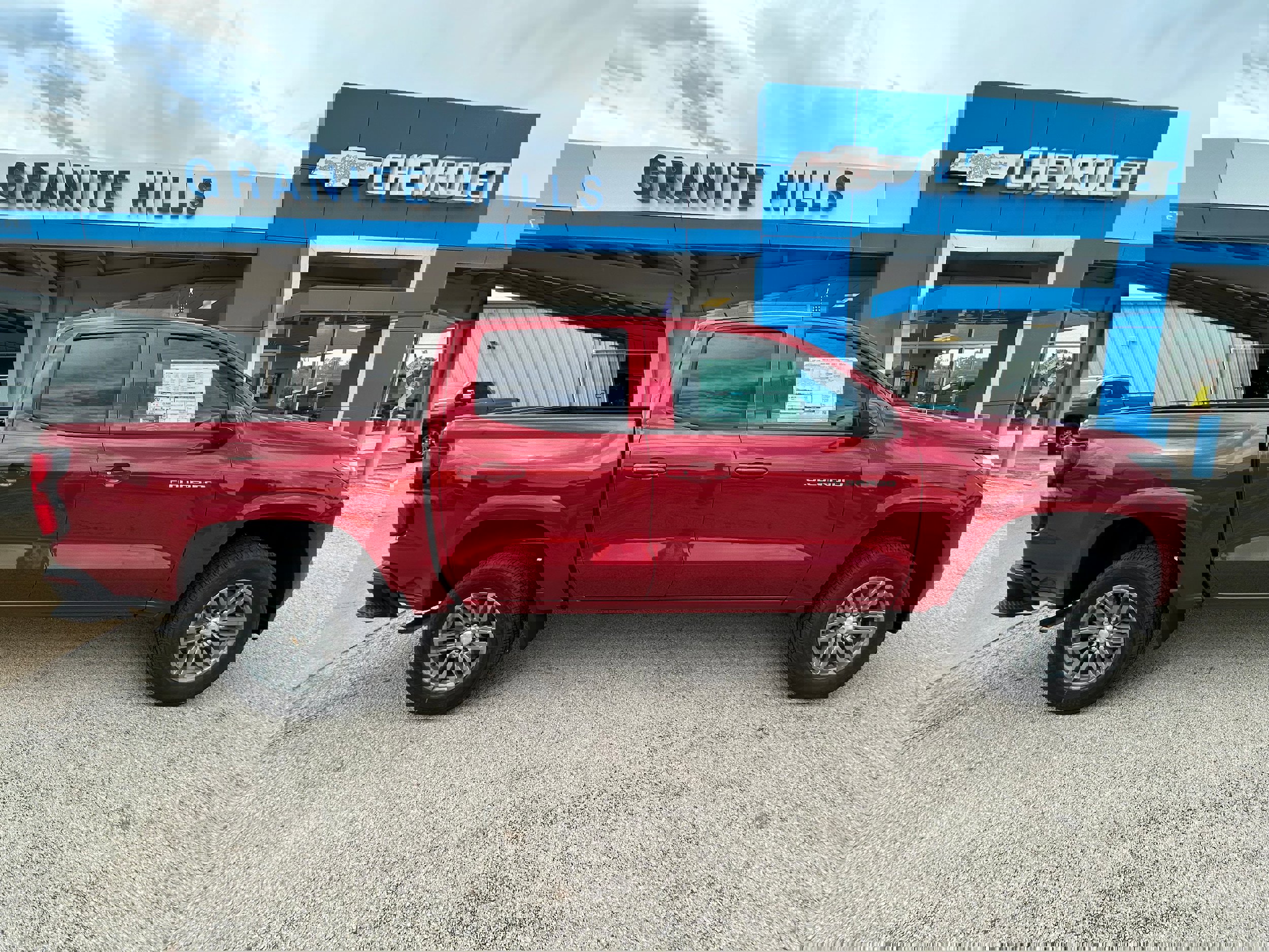 New 2025 Chevrolet Colorado LT w/ LT Convenience Package image 8