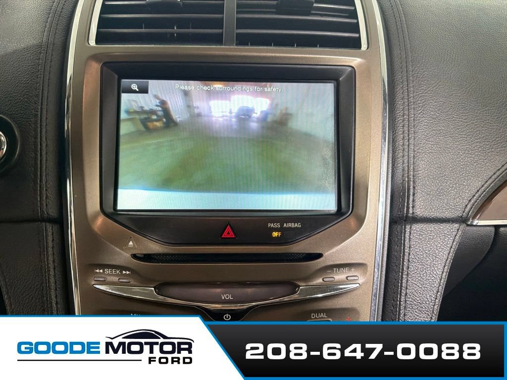 Used 2013 Lincoln MKX AWD image 16