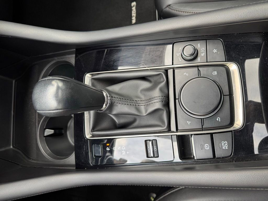 Used 2022 MAZDA MAZDA3 s image 22