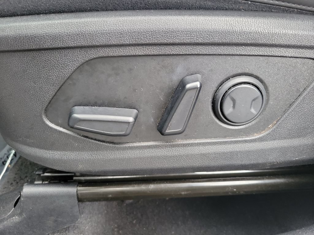 Used 2023 Kia Sorento S w/ Panoramic Sunroof Package FWD image 24