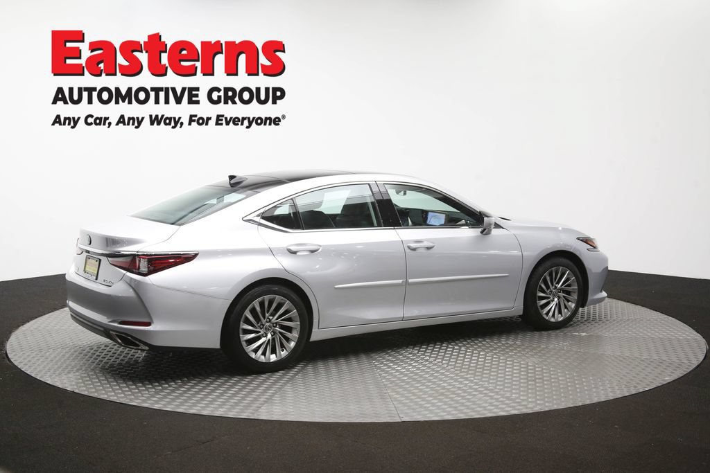 Used 2019 Lexus ES 350 Ultra Luxury w/ Accessory Package FWD image 45