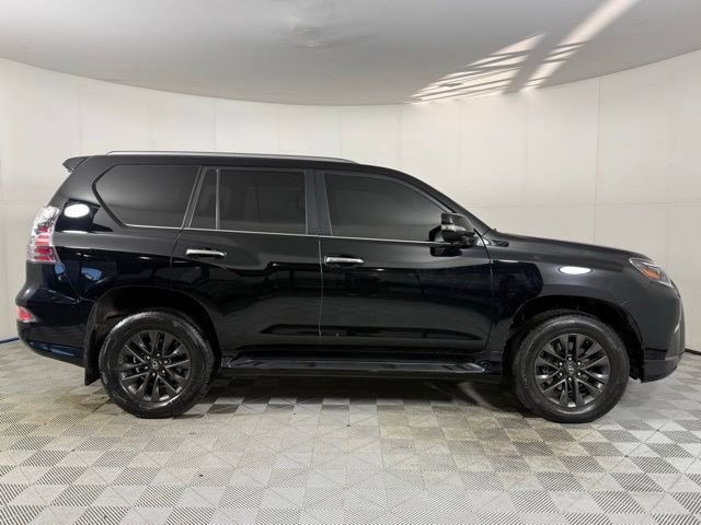 Used 2020 Lexus GX 460 Premium w/ Premium Package image 9