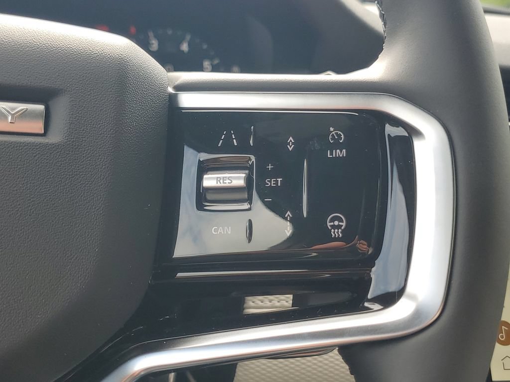 Used 2026 Land Rover Discovery Sport Landmark AWD/4WD image 19