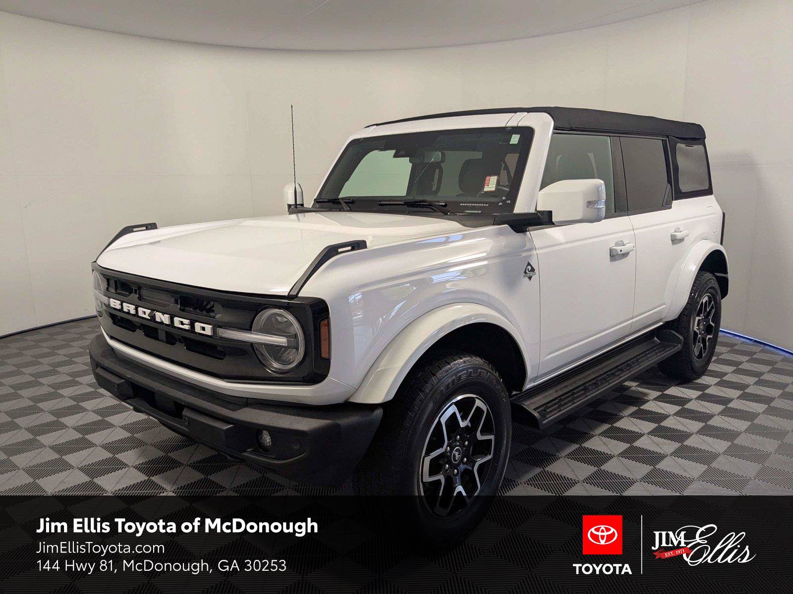 Used 2025 Ford Bronco Outer Banks AWD/4WD image 1