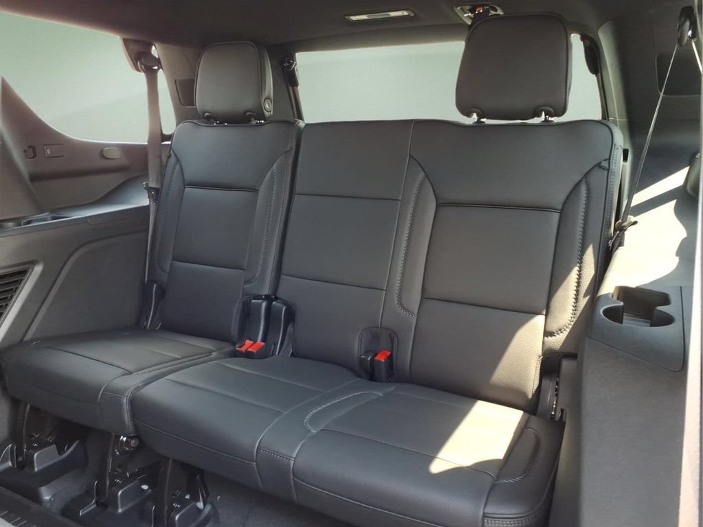 New 2026 GMC Yukon Denali w/ LPO, Floor Liner Package AWD/4WD image 7