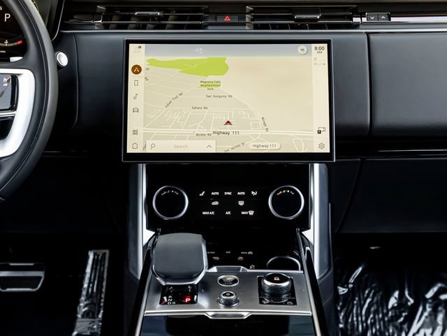 Used 2023 Land Rover Range Rover Long Wheelbase SE AWD/4WD image 18