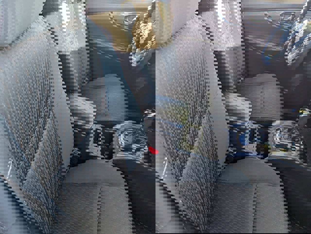 Used 2017 Nissan Rogue S w/ S Family Package image 11