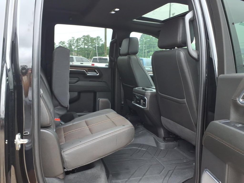 Used 2024 Chevrolet Silverado 2500 High Country w/ High Country Premium Package AWD/4WD image 14